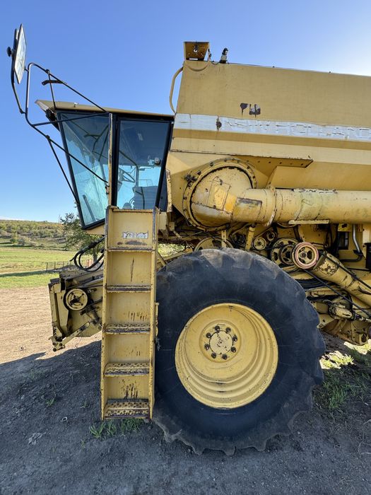 Neu holand Комбаин