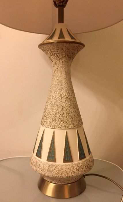 Candeeiro em cerâmica de relevo da FAIP anos 70