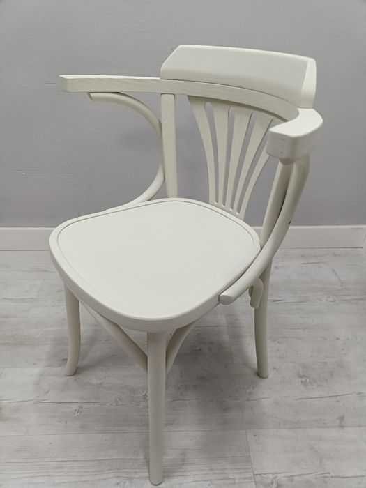 Krzesło fotel Thonet Fameg Radomsko z podłokietnikiem po renowacji