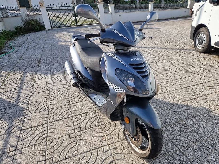 Scuter jonway 125 poucos klms