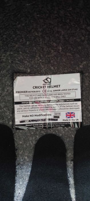 Masuri, Crikiet, kask do krykieta,  helmet cricket