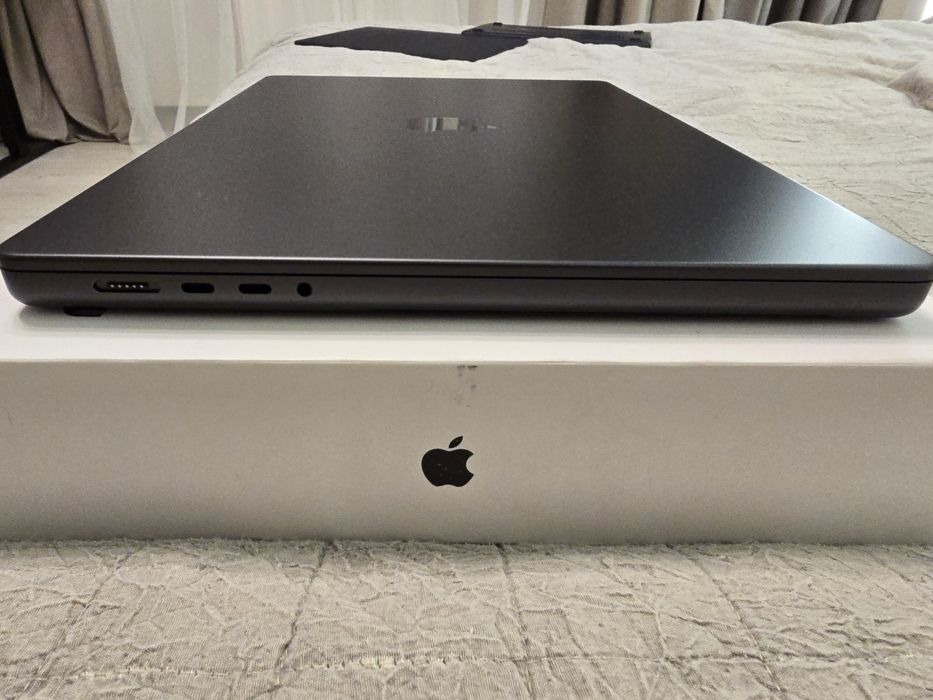 MacBook Pro 16" Apple M3 Pro 18GB/512GB Space Black 2023