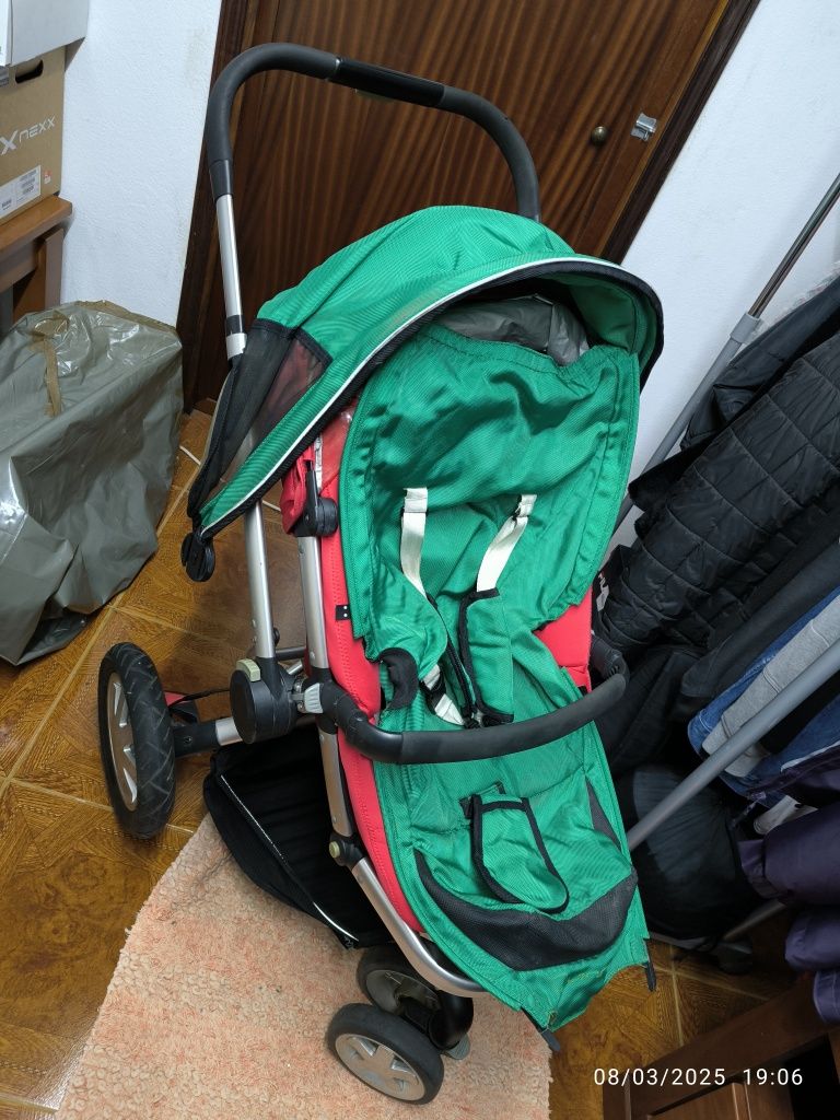 Berço e outros artigos de bebé