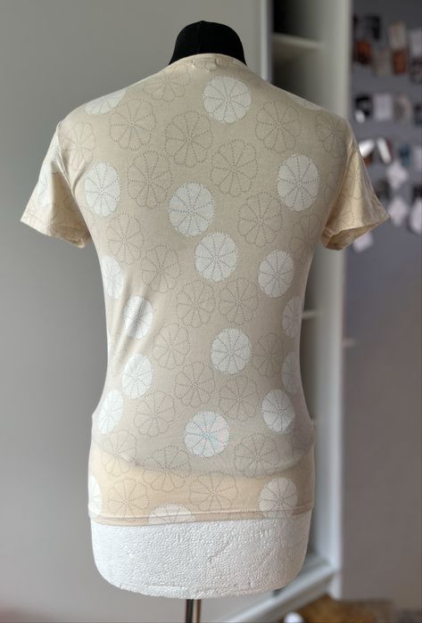 Koszulka damska GAP rozmiar XS serek kwiaty idealna stretch prosta