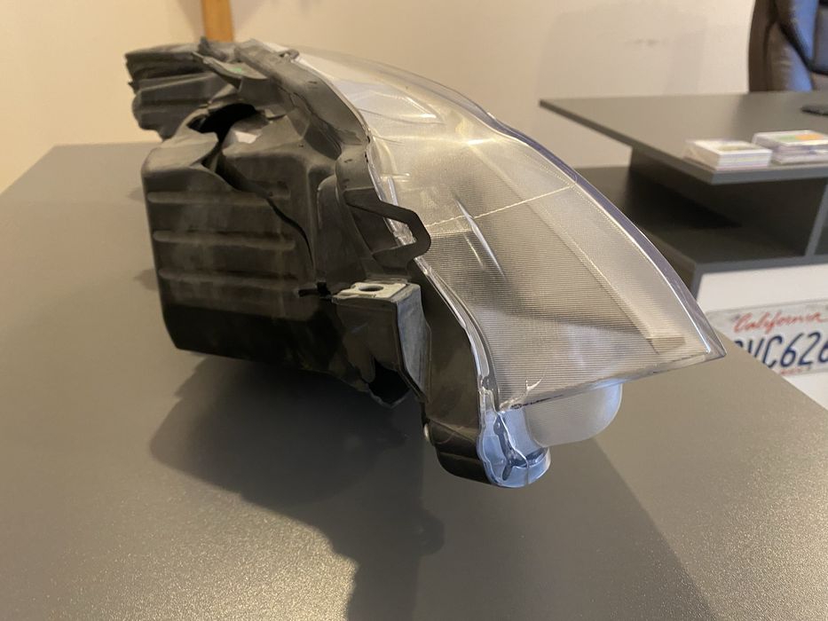 Фара водійська Toyota Camry 2016