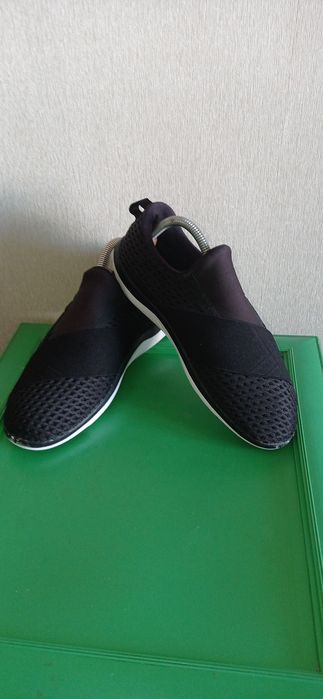 Кросівки фірми Nike 39 розміру