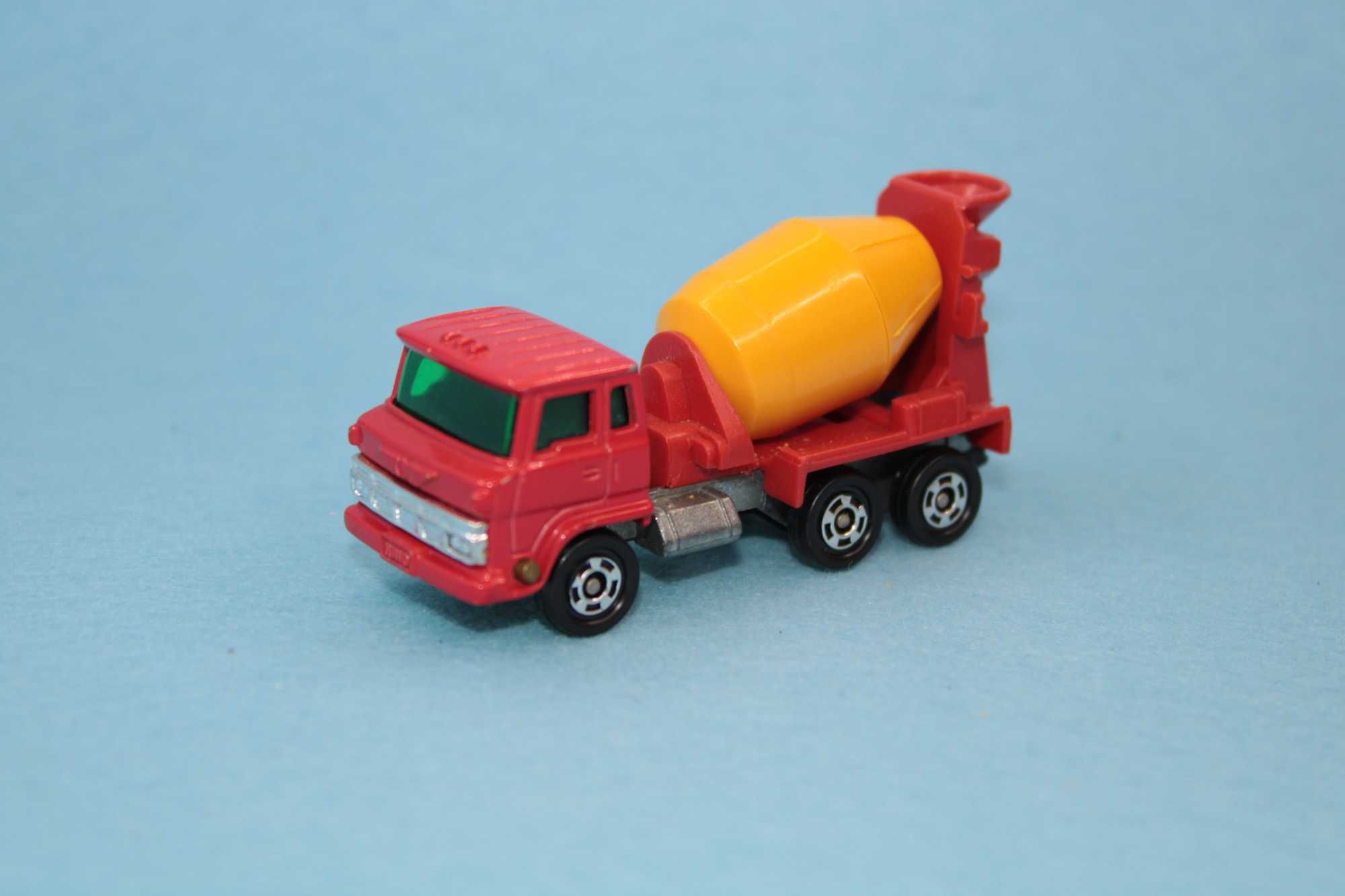 Miniatura antiga Tomica Hino Betoneira