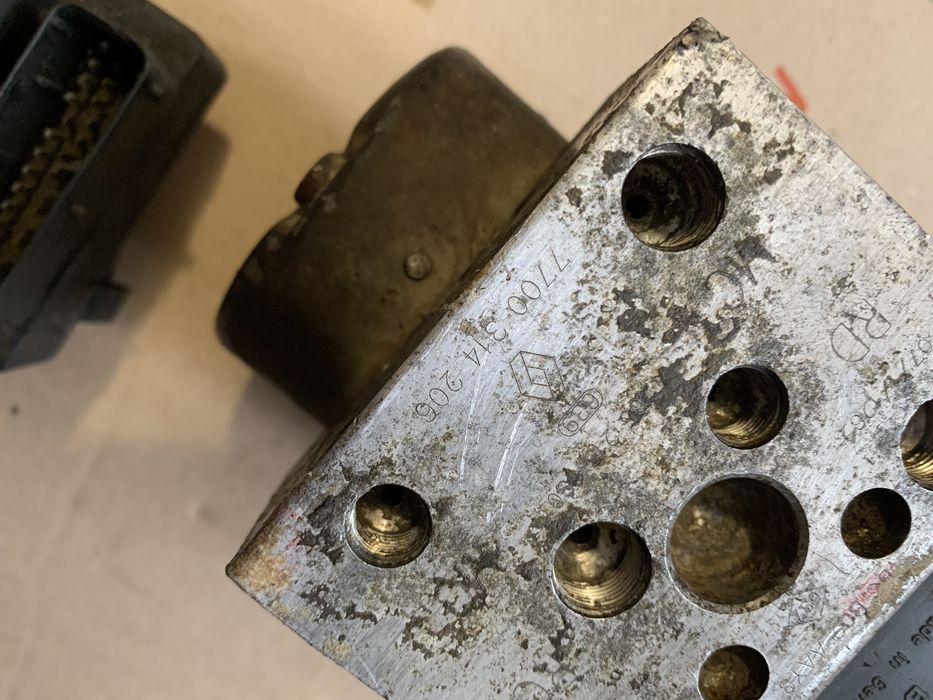 Блок ABS Renault Kangoo I 1998-2008 7700314206