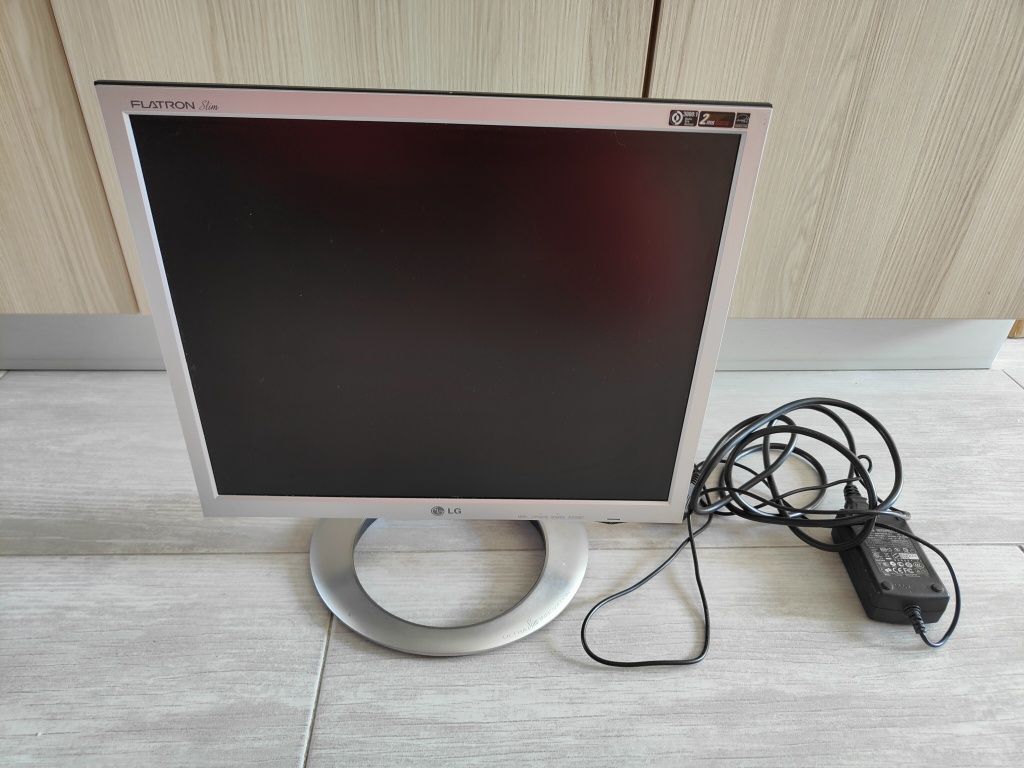 Monitor LG Flatron L1770HR-BF