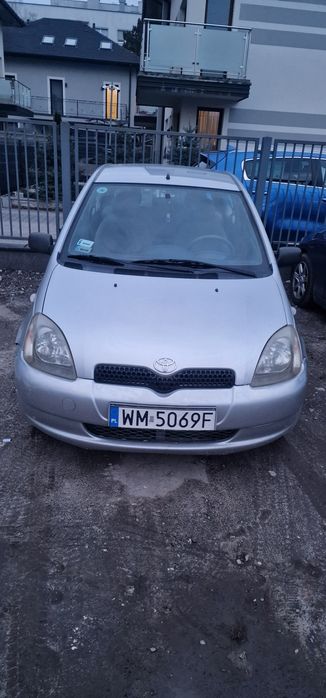 2001 Toyota Yaris 1.0 B + wspomaganie