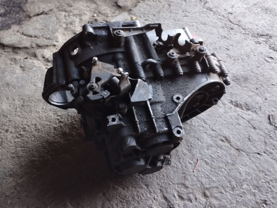 КПП Sharan Galaxy 1.9 6ступка EHH з розборки разборки