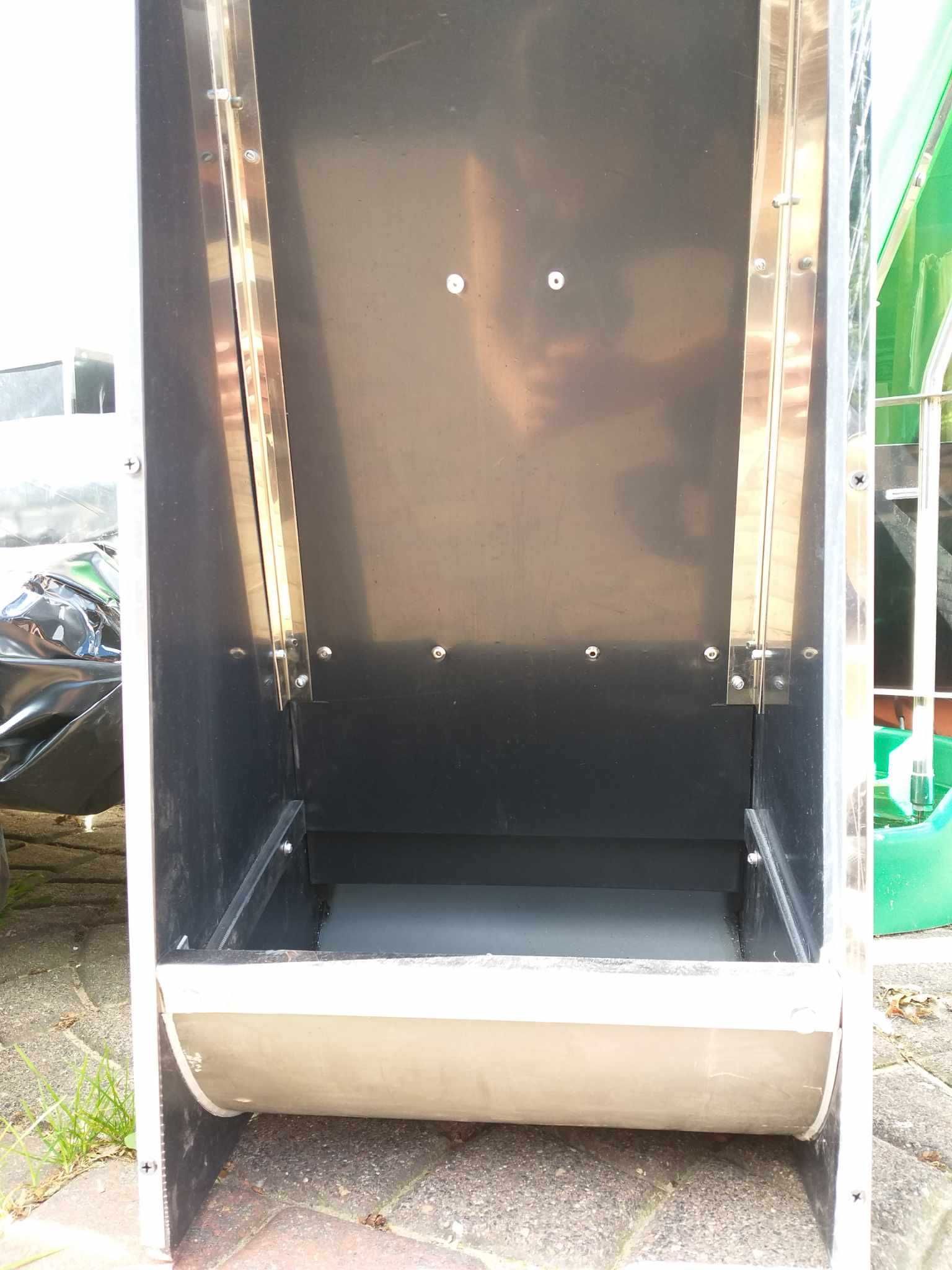 Automat paszowy tucznikowy, na sucho, jednostanowiskowy AP1T