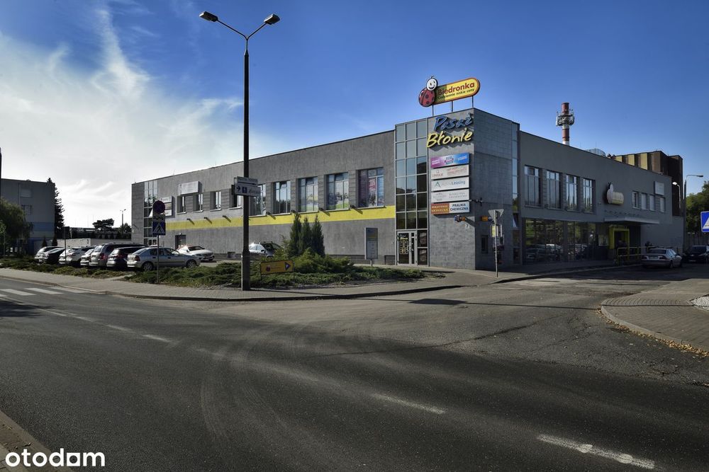Lokal biurowo - usługowy. 15 m2. Pasaż Błonie, 1 piętro.
