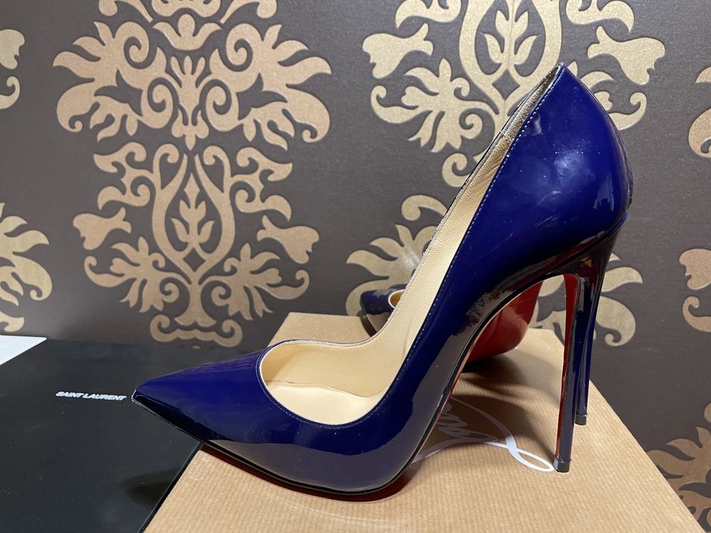 Louboutin So Kate 37,5-38 (francuskie 39)