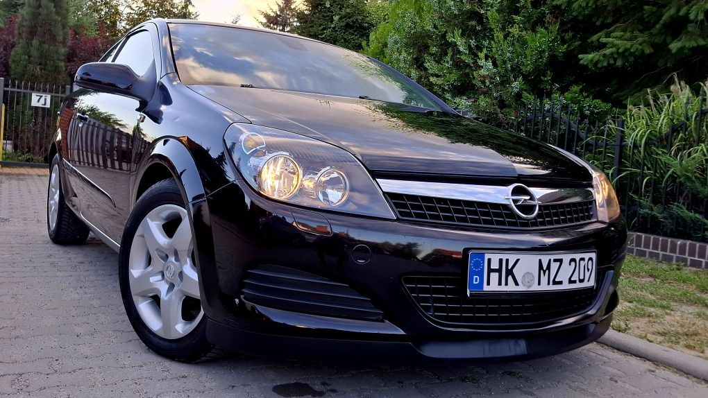 Śliczna Astra GTC z Niemiec z Opłatami
