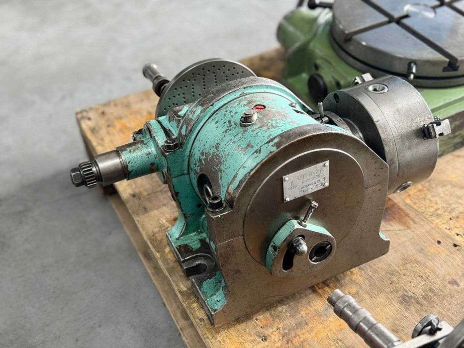 Przyrząd podziałowy podzielnica fi 160 mm do frezarki