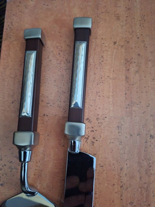 Bodas de ouro / Conjunto de faca e espátula de bolos