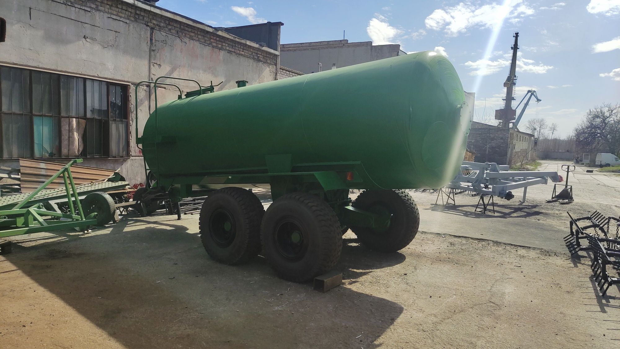 Продам бочку мжт-10
