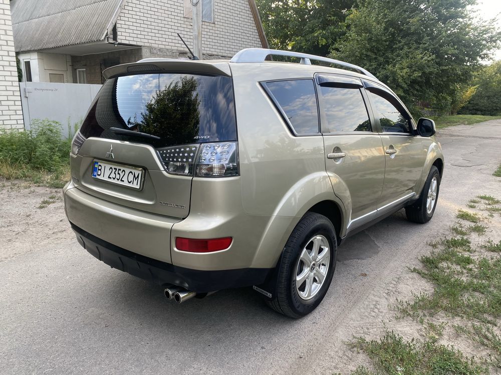 Mitsubishi Outlander 2.0 2007 рік