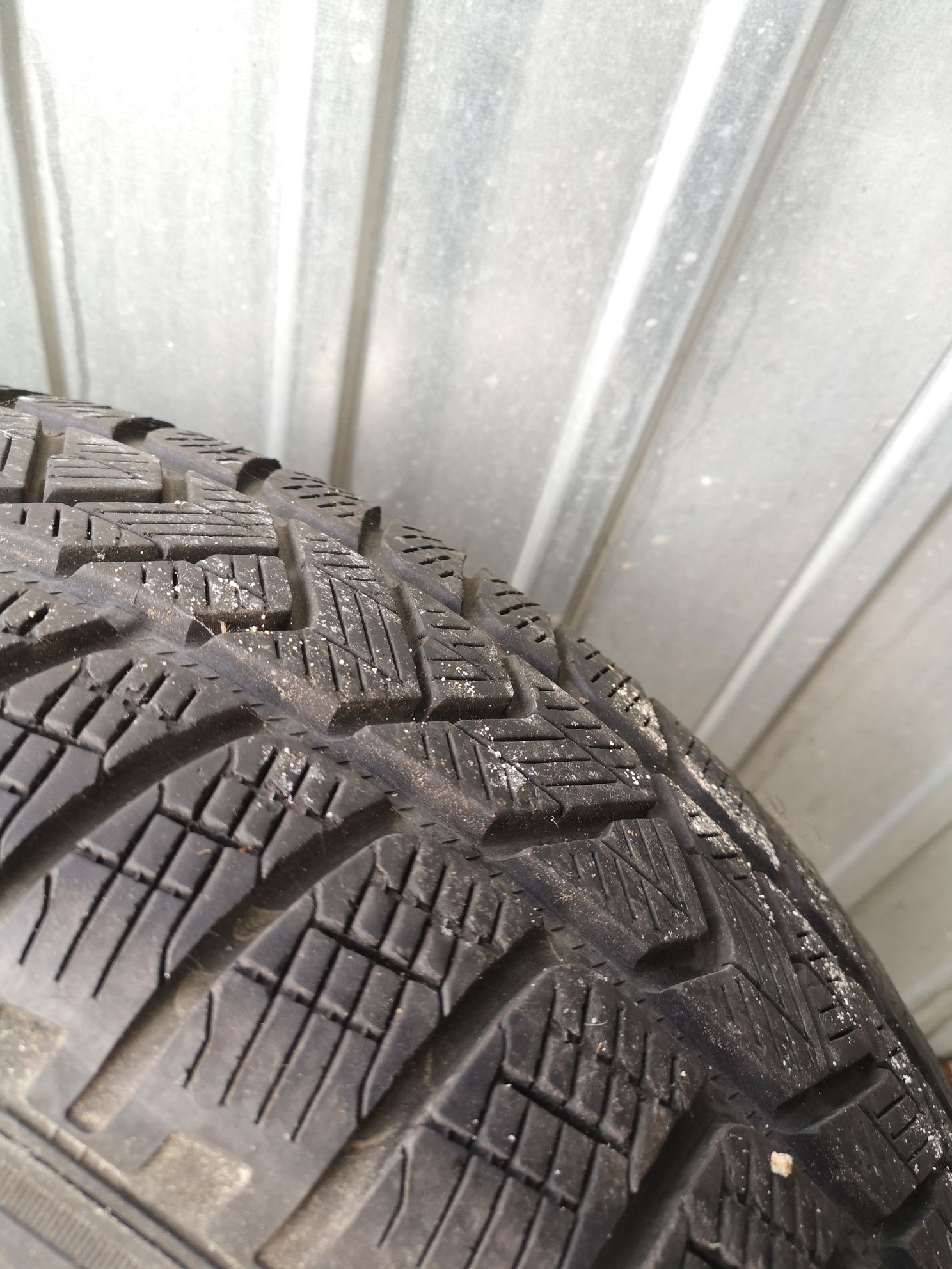 Opony Pirelli Scorpion z alufelgami Volkswagen 215/65 R16