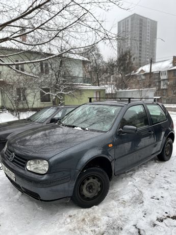 VW Golf 4 сел поехал