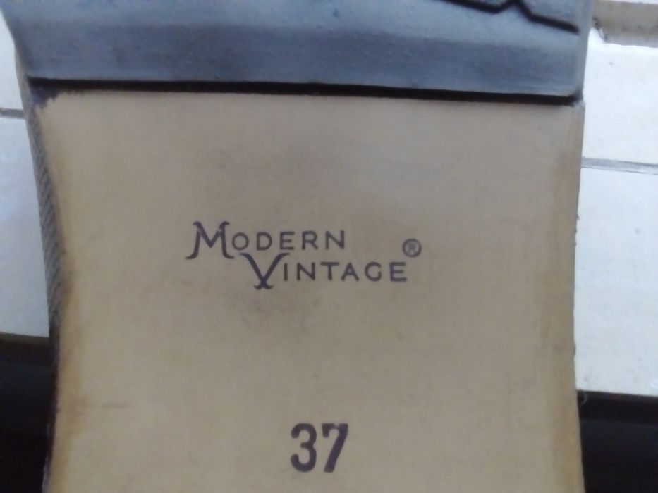 Nº37 Botim Modern Vintage Novo com Caixa