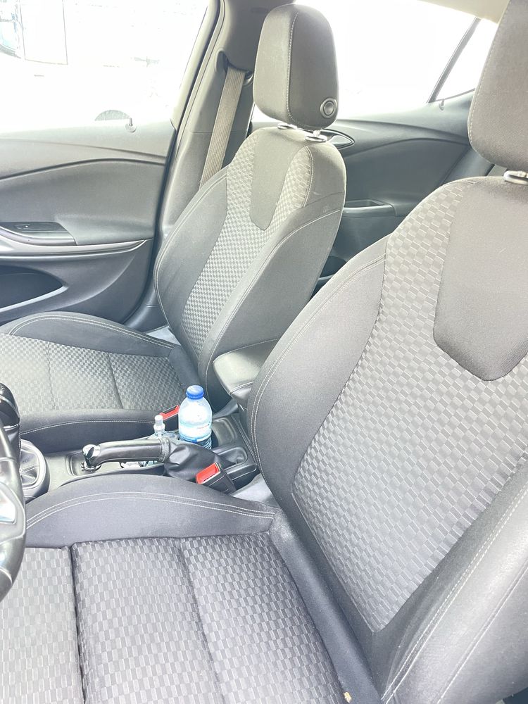 Opel Astra 1.6 Diesel 2017 com garantia