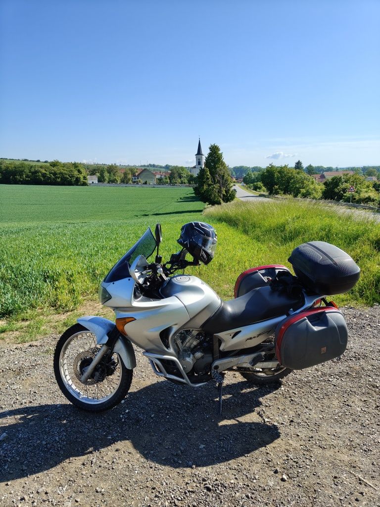 Honda Transalp 650 XL 2002r