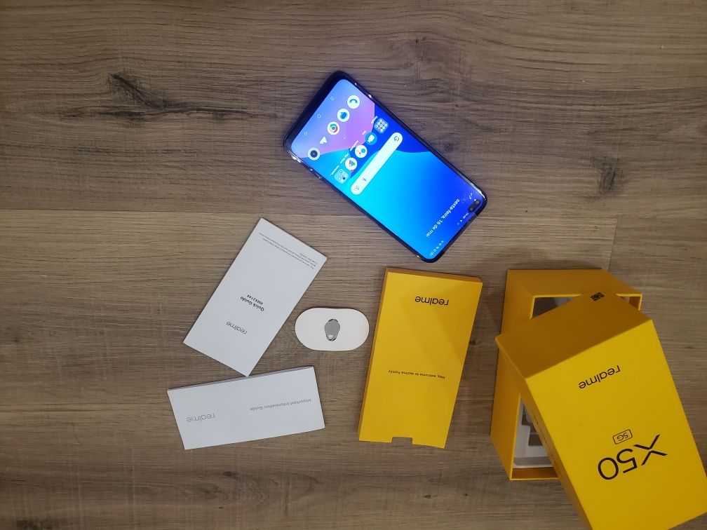 Realme x50 5g 128gb 6gb ram