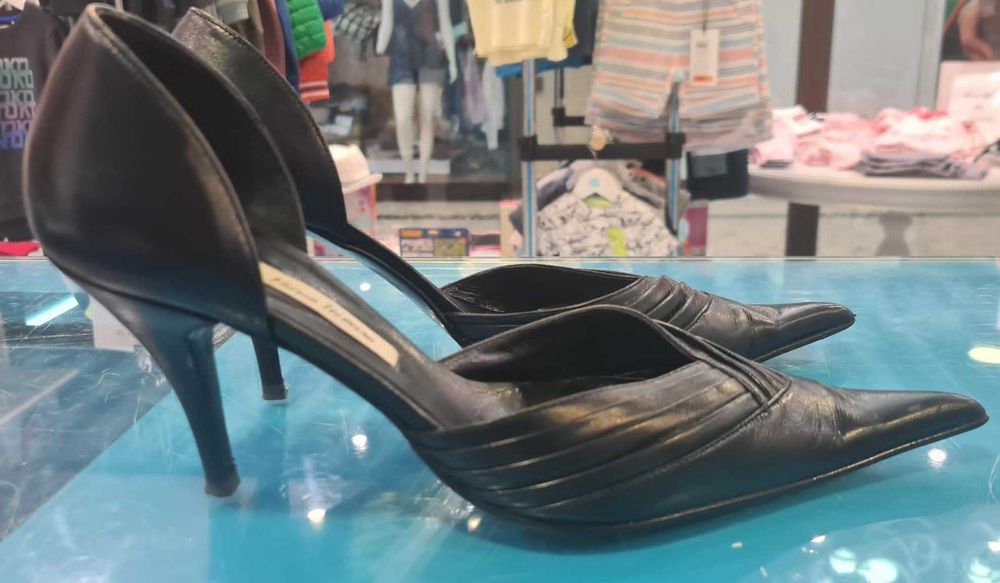 Sapatos Scarpin preto