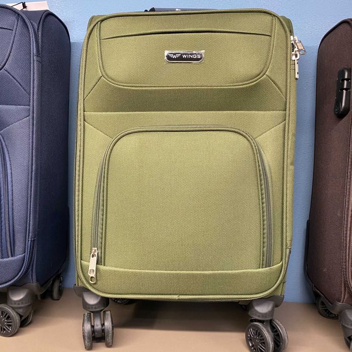 Валіза, чемодан Wings на 4колеса надійна, міцна (П12)