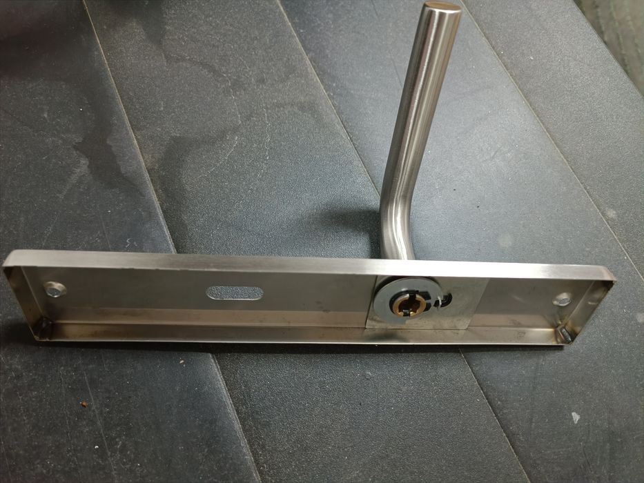 8-Puxadores porta inox(4 conjuntos?