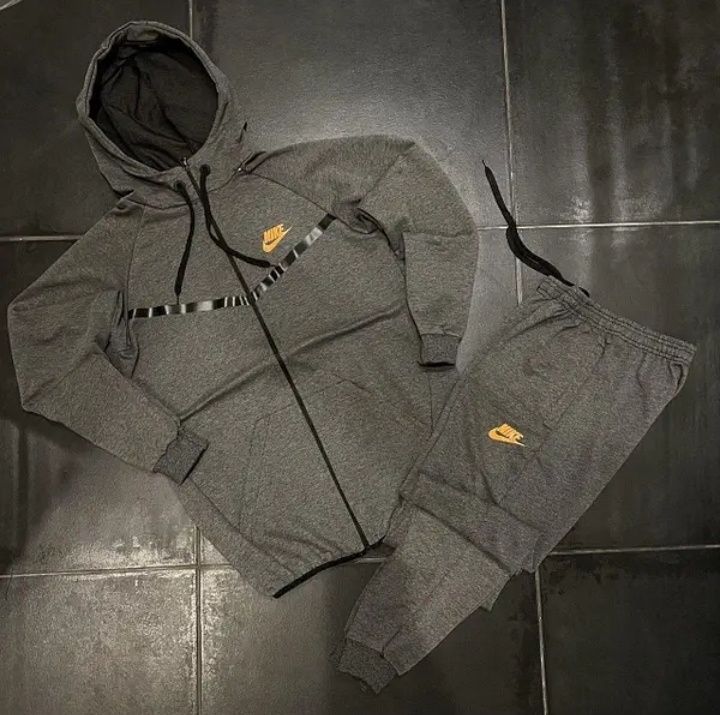 Спортивний костюм чоловічий nike