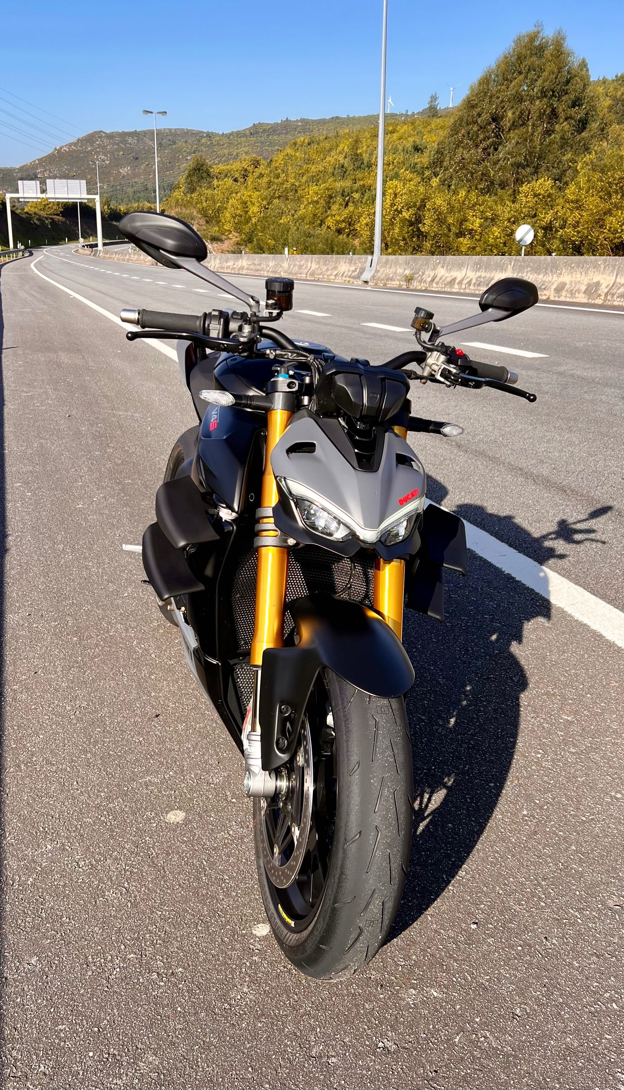OPORTUNIDADE Ducati Streetfighter V4S my 2023