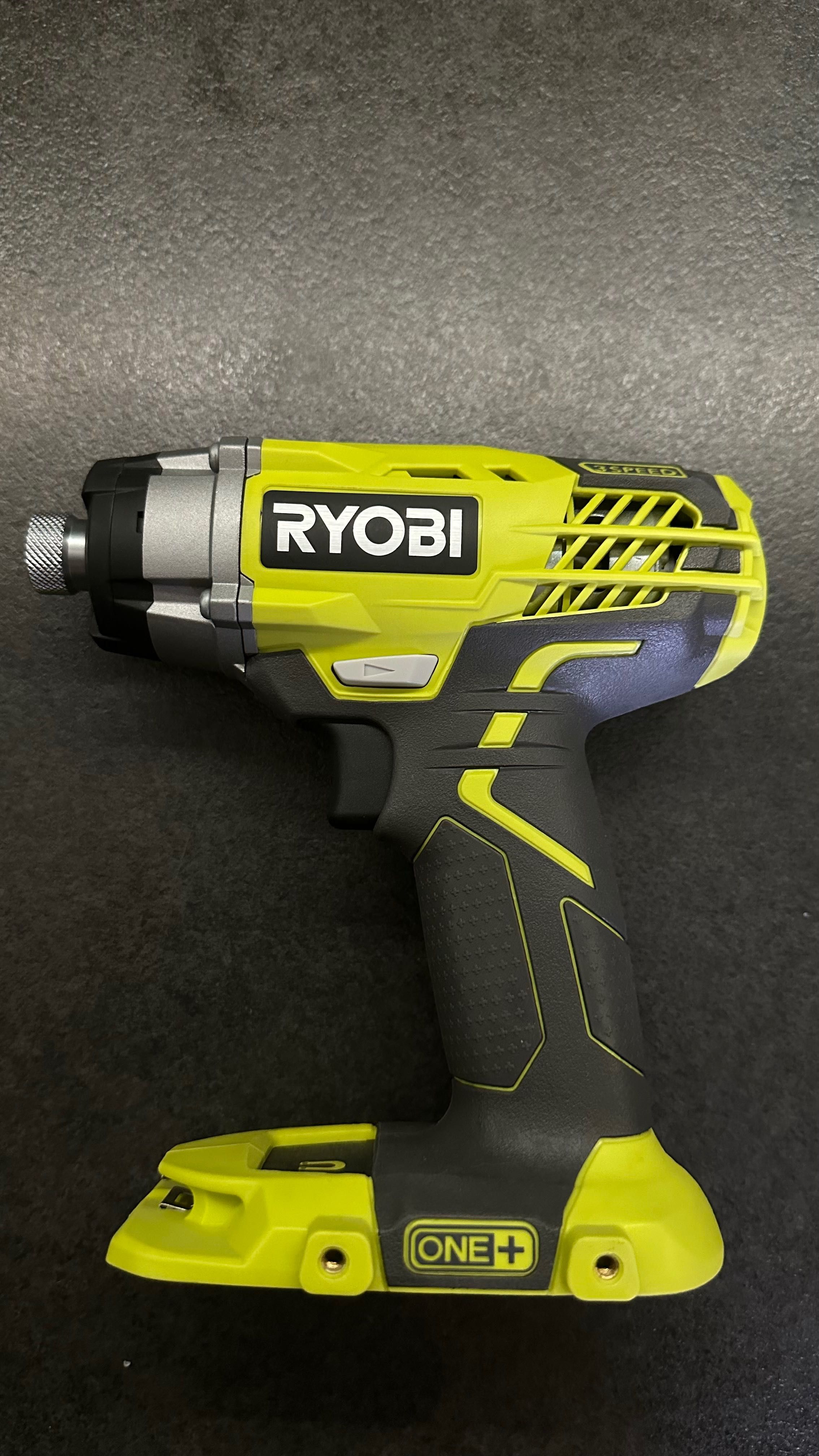 Гайковерт Ryobi 237