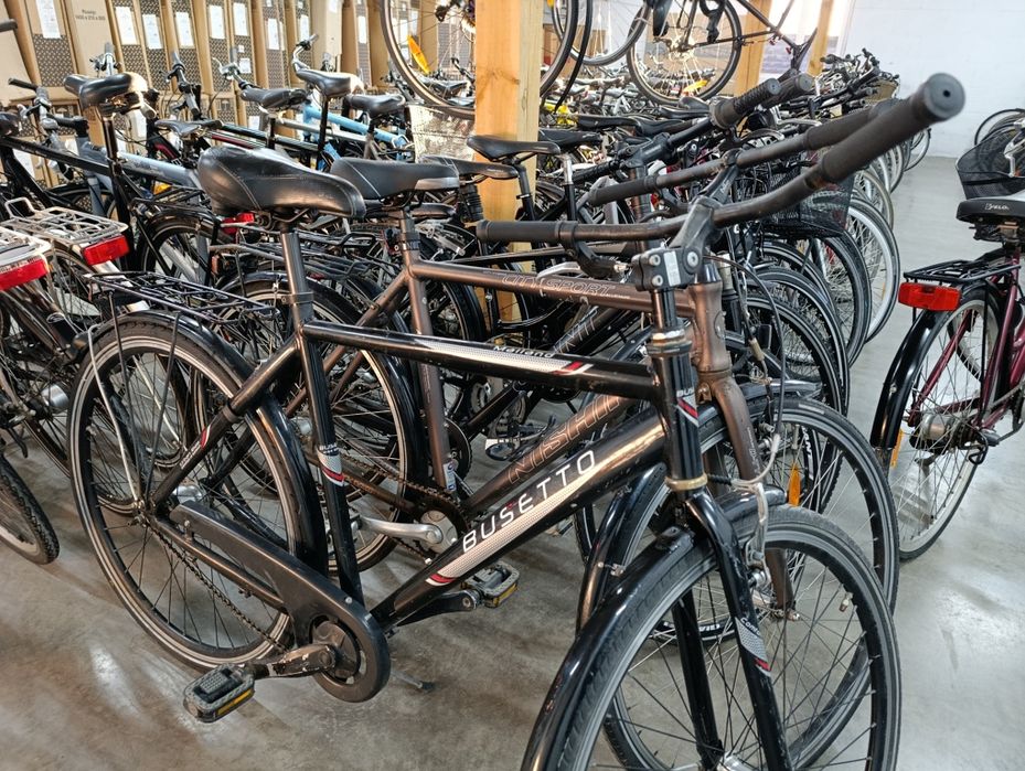 Велосипед 28" колеса з Німеччини алюміній планетарка