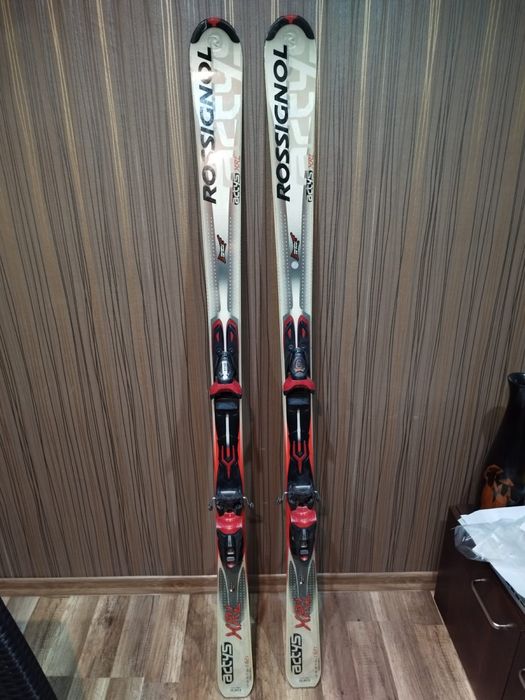 Narty Rossignol 162