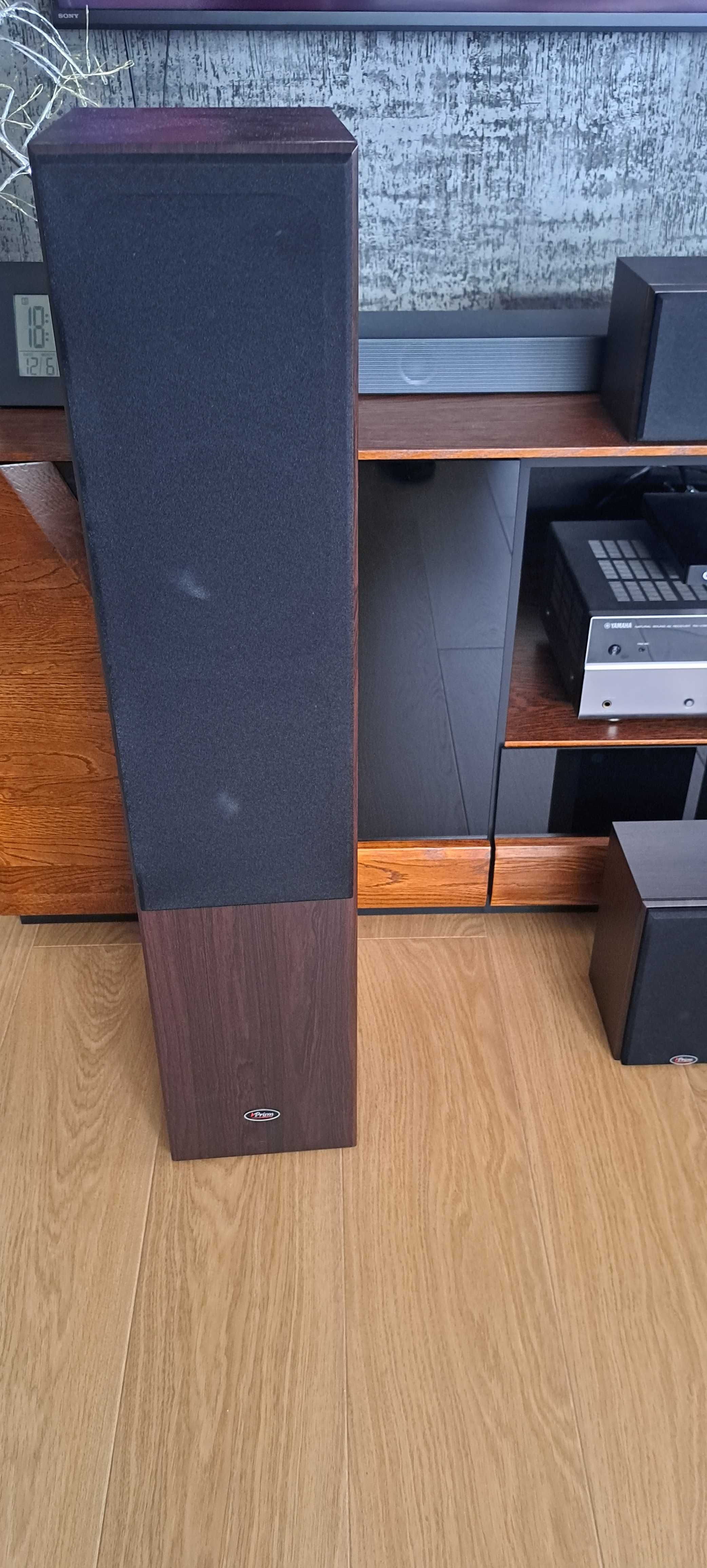 Zestaw kina domowego Yamaha RX-V367 plus 5 głośników.