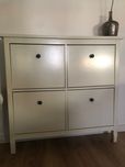 Sapateira Hemnes Ikea