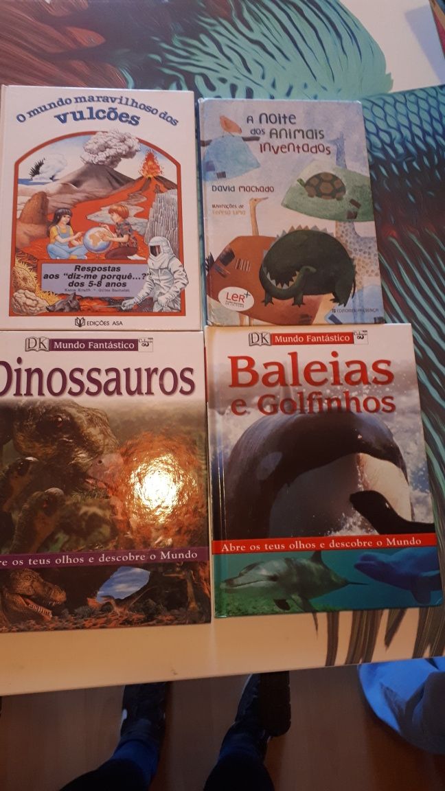 Livros infantis como novos