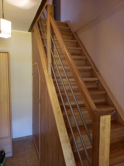 Renowacja - odnawianie schodów