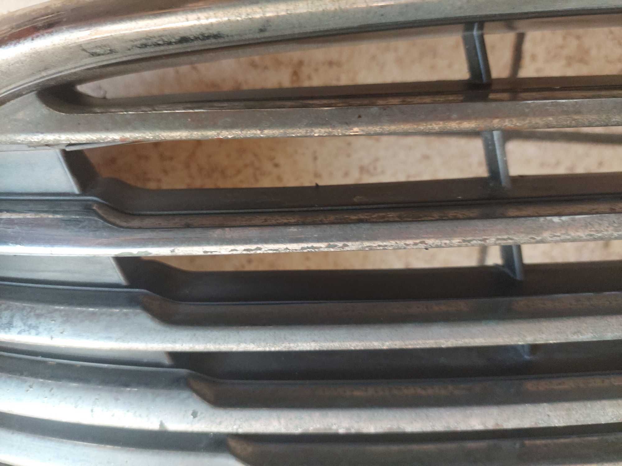 Ford Focus MK3 LIFT atrapa grill , kratka halogenu chrom