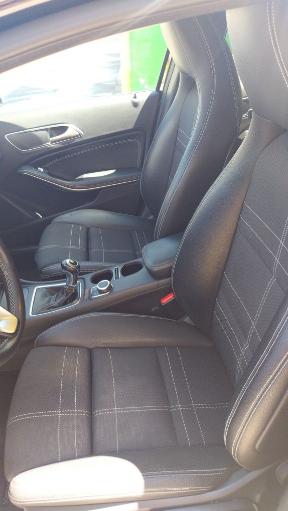 Mercedes GLA 180 Urban 1.5 110cv