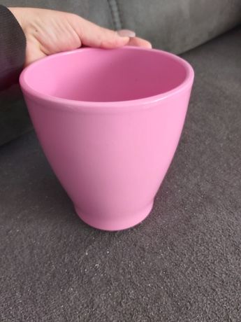 Doniczka ceramiczna lakierowana różowa cukierkowy róż osłonka