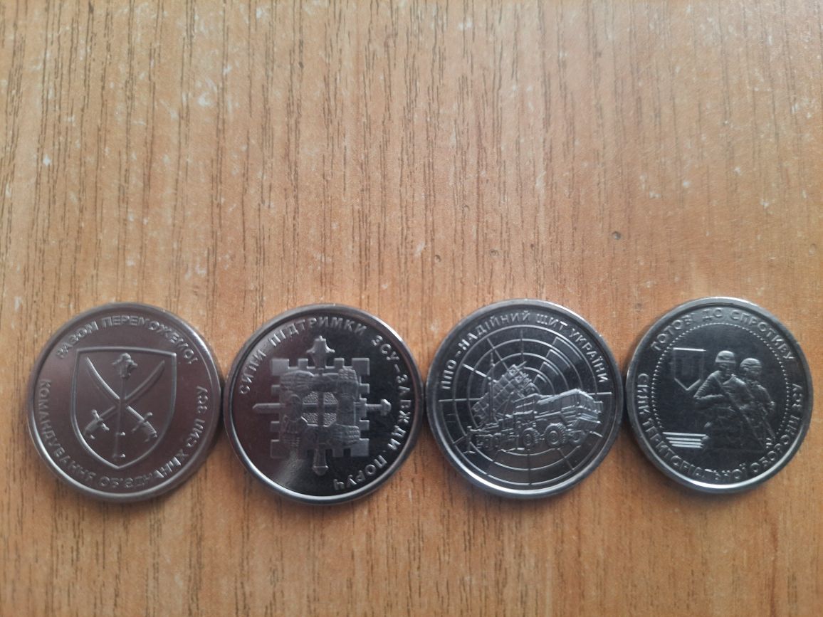 Монеты 10 гривен