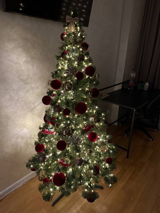 Ялинка. Ялинка штучна. Ялинка лита. Ялинка снігова. Ялинка 2 м