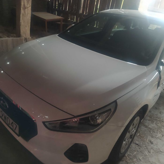 Hundai i30 uszkodzony jeżdżący