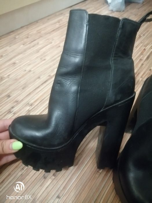 Продам жіночі сапоги
