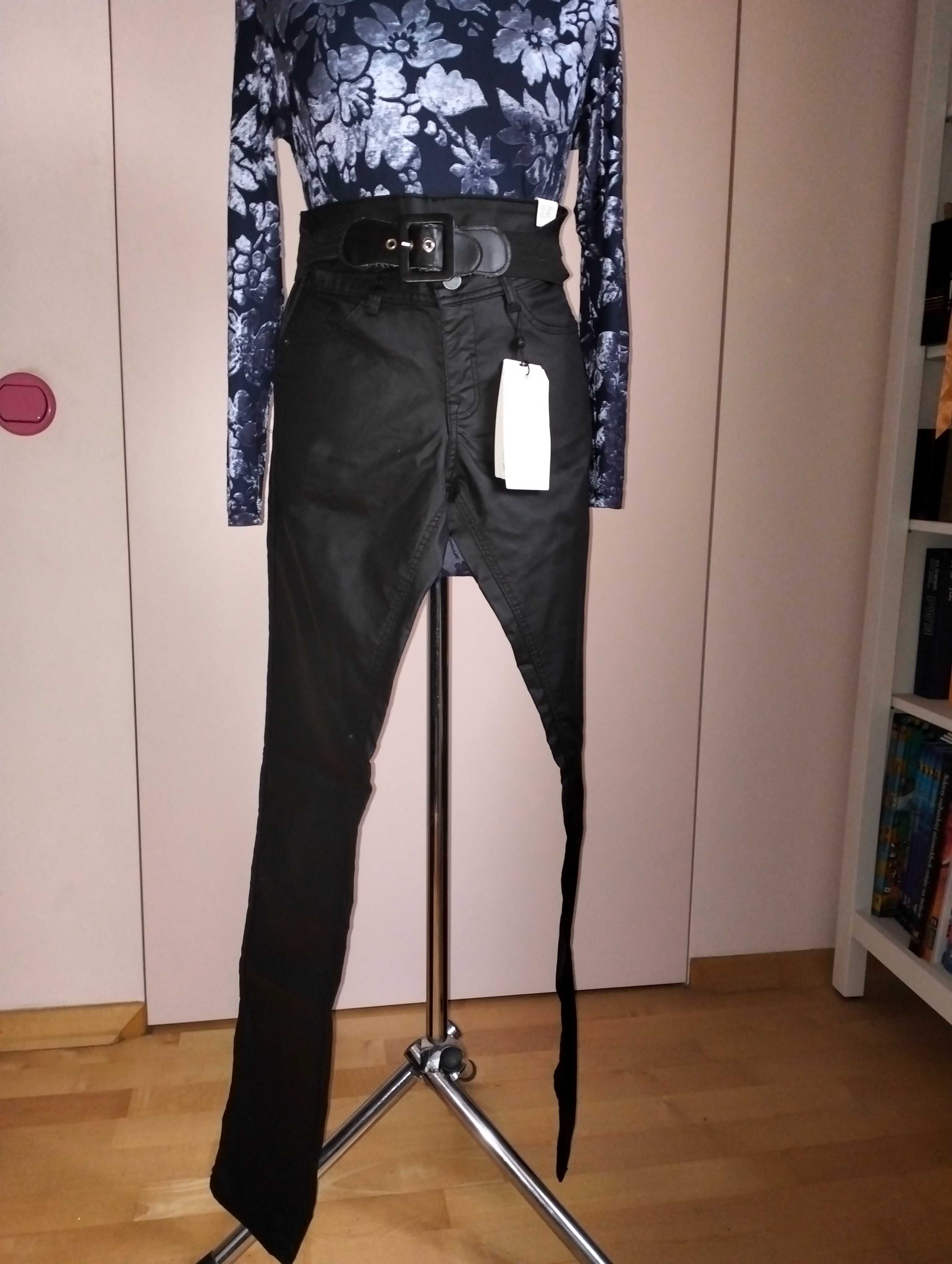 NOWE z metką damskie woskowane spodnie marki Q/S rozmiar W34/L34