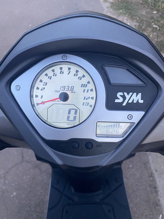 Продам скутер (инжекторная версия) в состоянии нового!